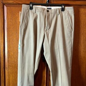 NWT Dockers Men’s Khaki pants